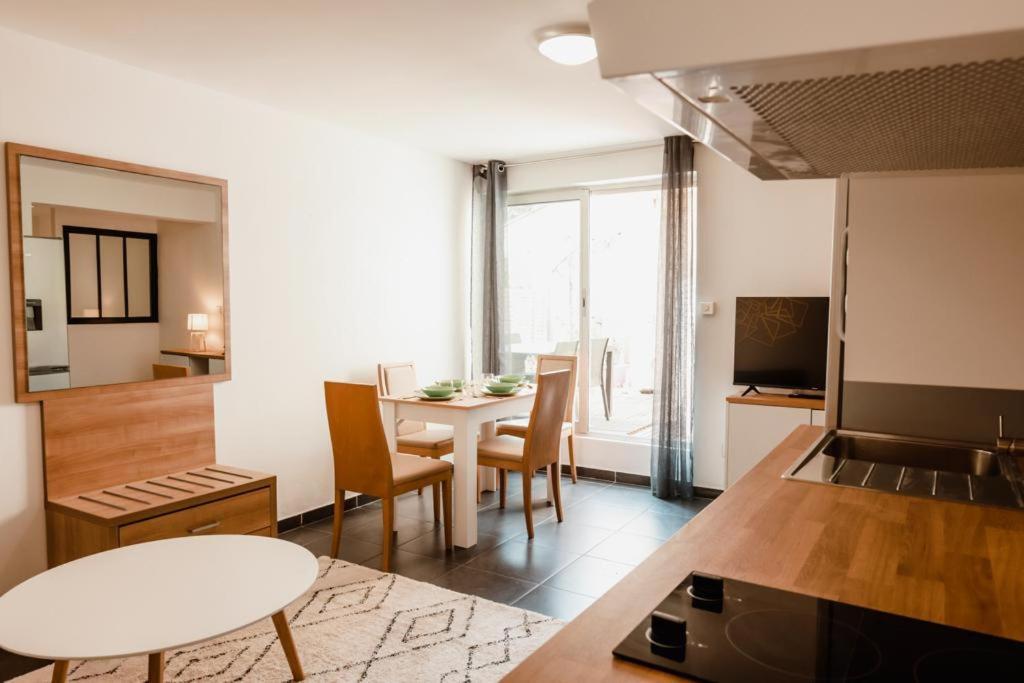 Апартаменты Calvi. T2 2/4 Personnes A 100 Metres De La Plage Кальви Экстерьер фото